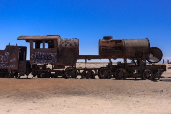 Locomotiva abandonada no Cemitério de Trens.